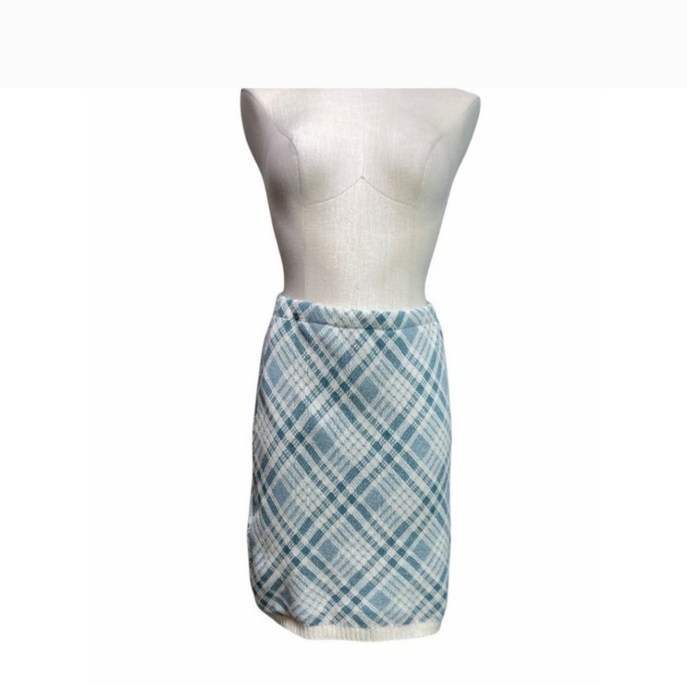 Green 3 Blue and White Plaid Fabric Knit Skirt Size Medium